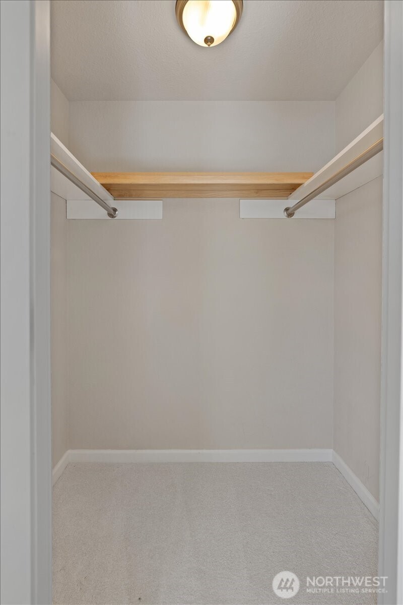 9815 Holly Drive #A305, Everett, WA 98204