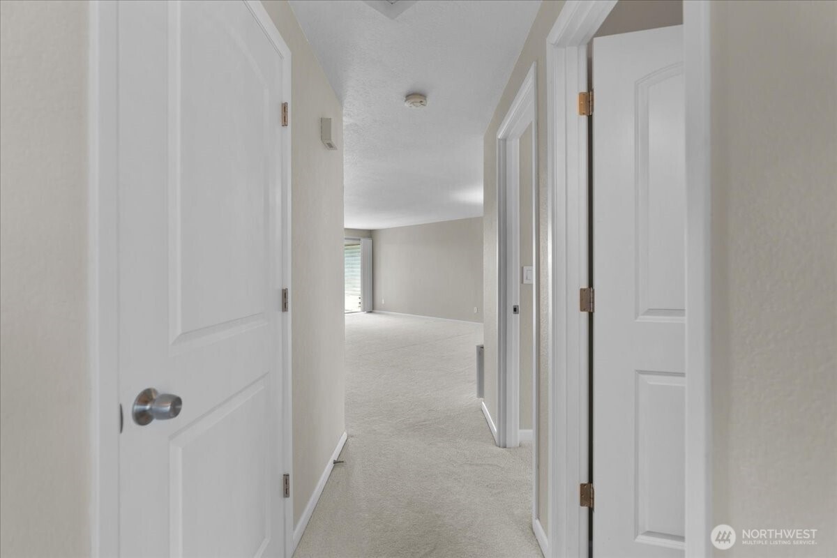 9815 Holly Drive #A305, Everett, WA 98204