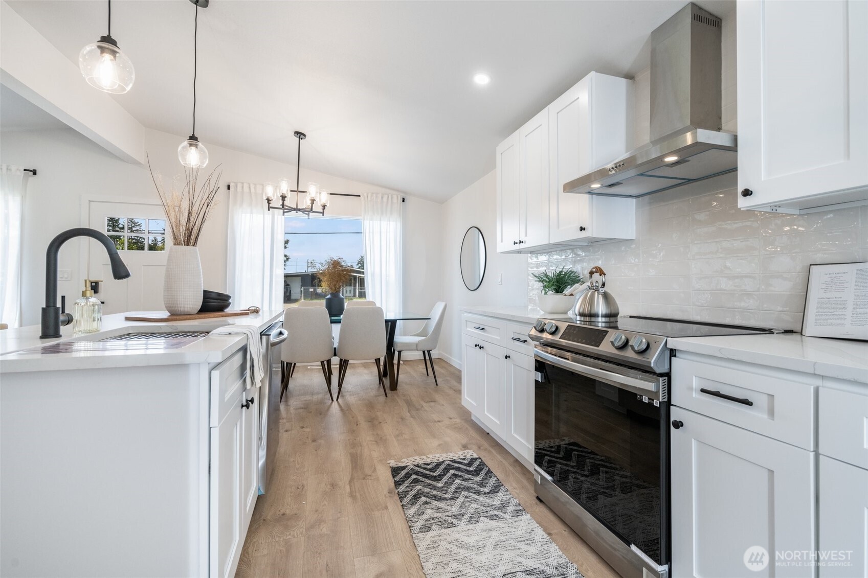 29004 18th Avenue S, Federal Way, WA 98003