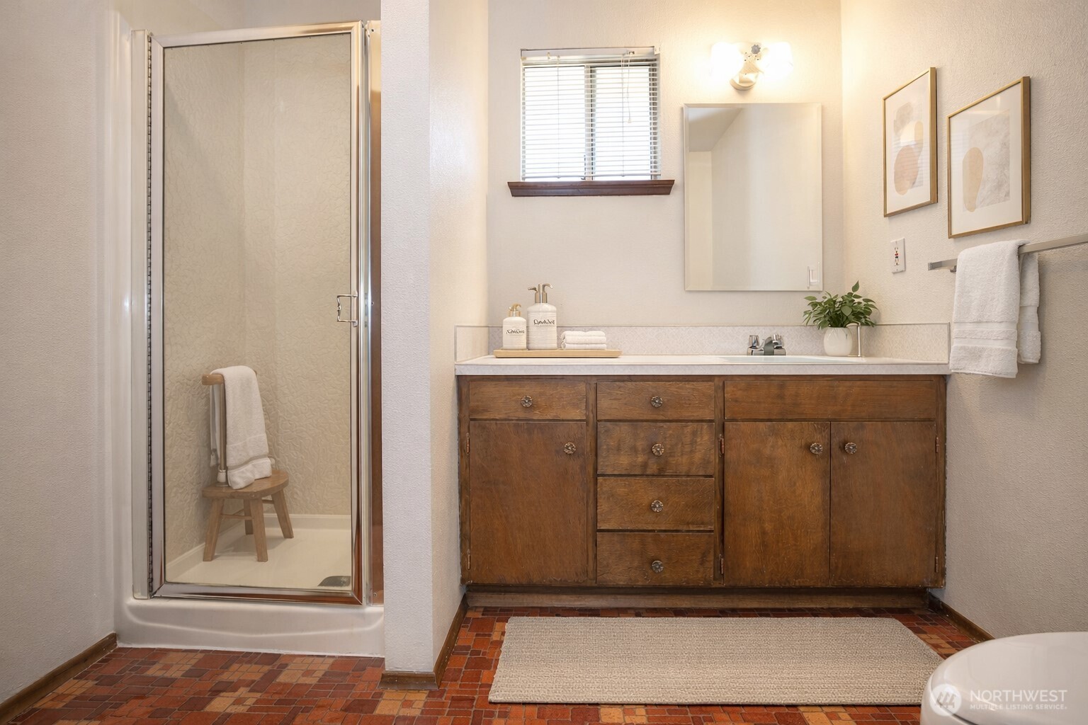 9605 120th Street E, Puyallup, WA 98373