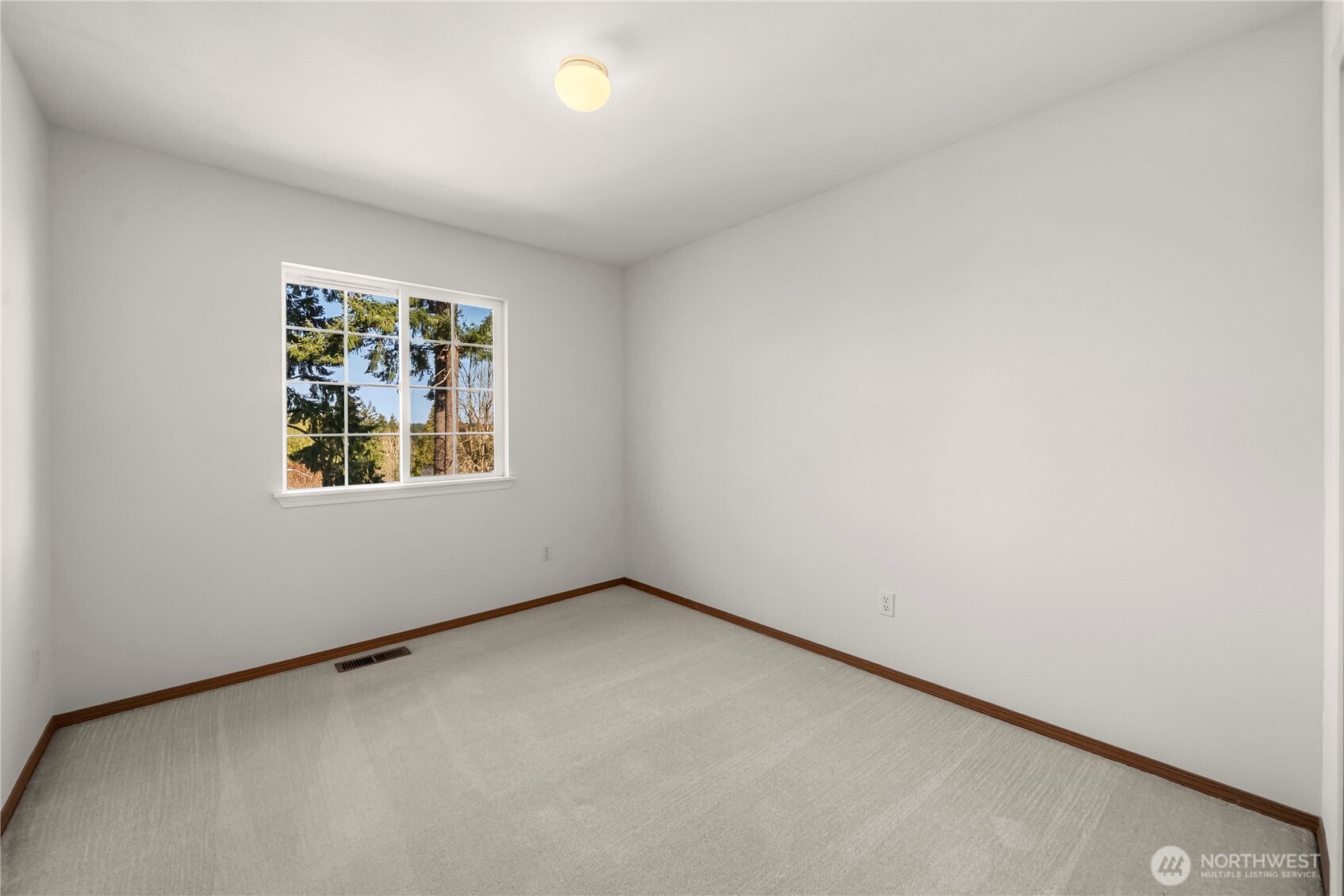 11003 Pansy Place NW, Silverdale, WA 98383