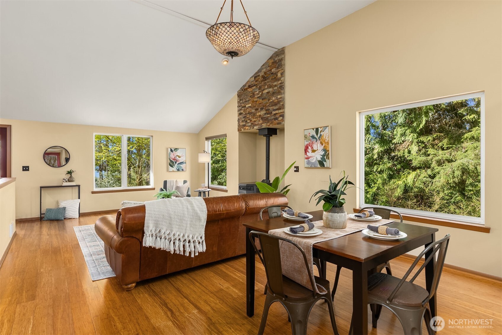 34482 Bridge View Drive NE, Kingston, WA 98346