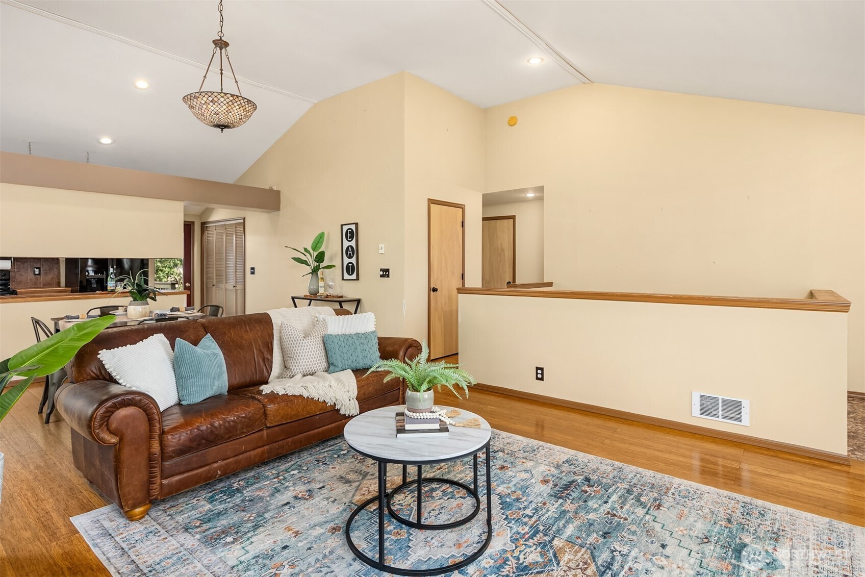 34482 Bridge View Drive NE, Kingston, WA 98346