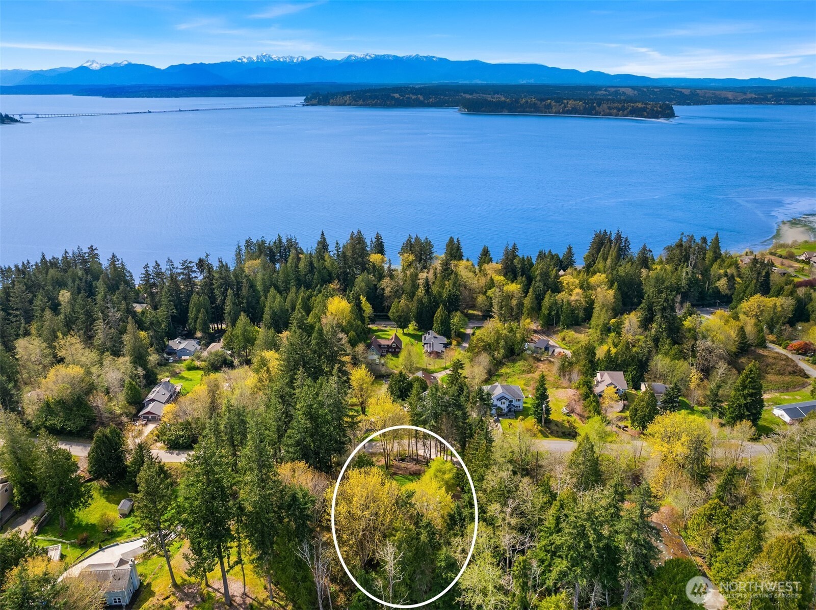 34482 Bridge View Drive NE, Kingston, WA 98346