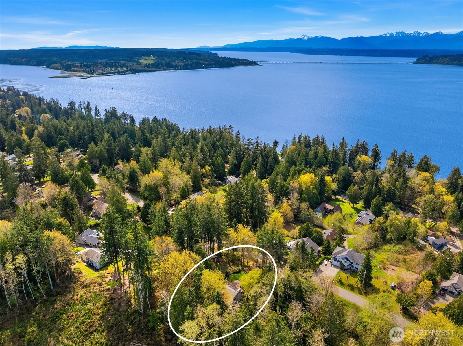 34482 Bridge View Drive NE, Kingston, WA 98346