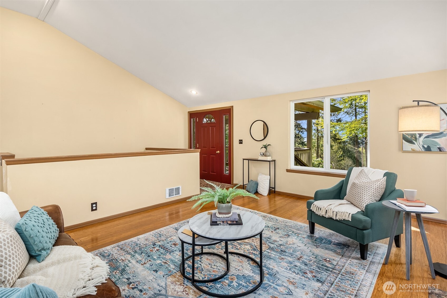 34482 Bridge View Drive NE, Kingston, WA 98346
