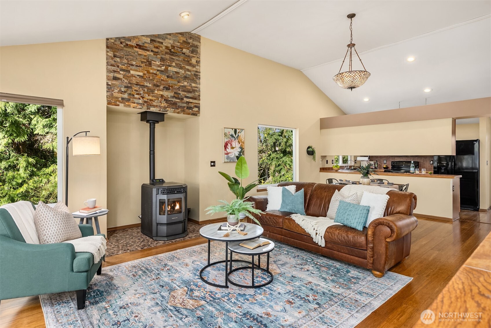34482 Bridge View Drive NE, Kingston, WA 98346