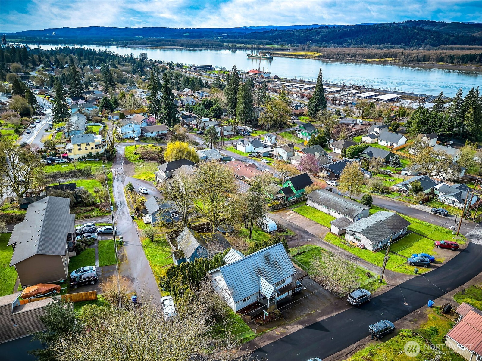 397 Juniper Street , Kalama, WA 98625