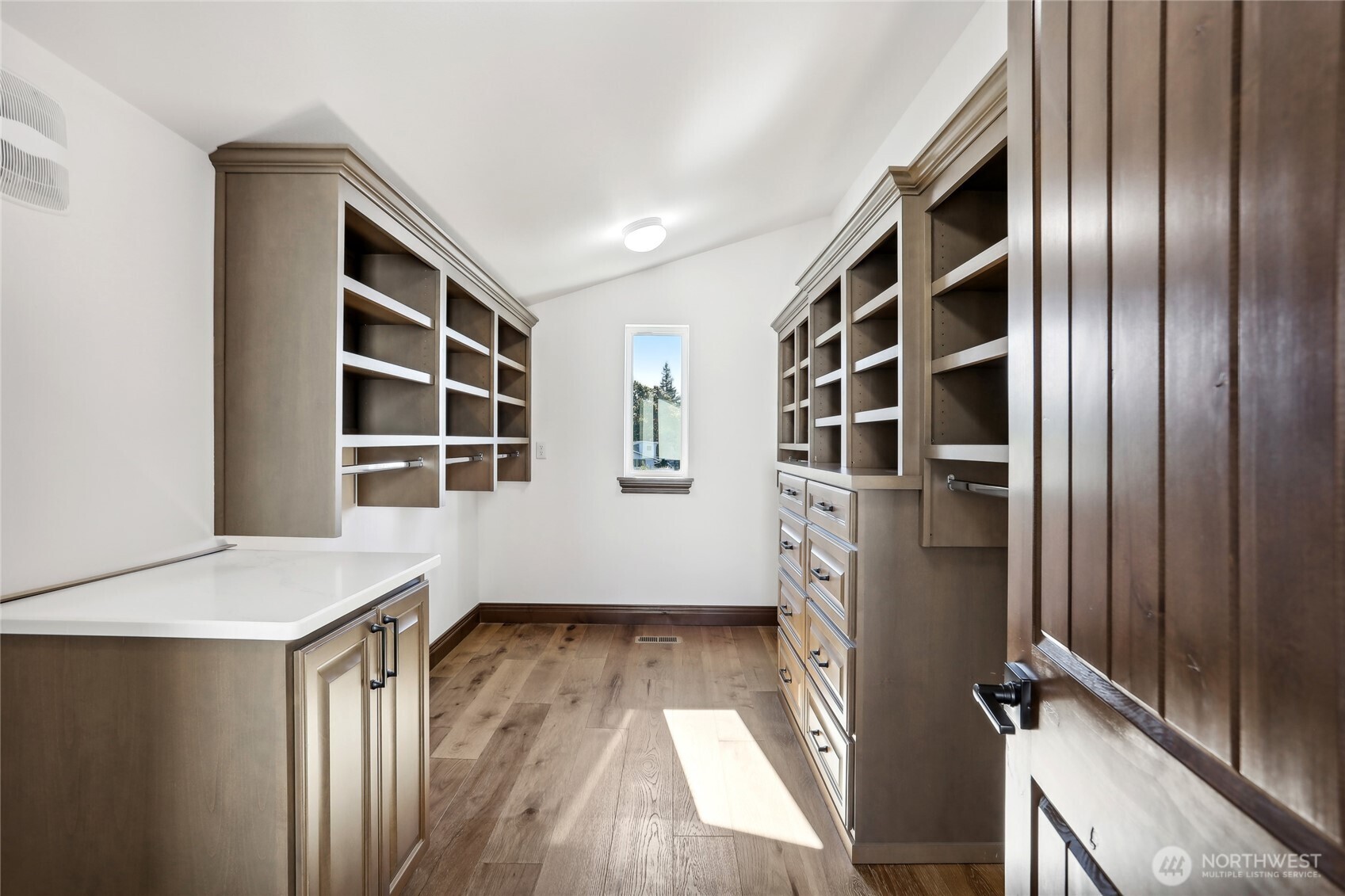 6106 Panorama Drive NE, Tacoma, WA 98422