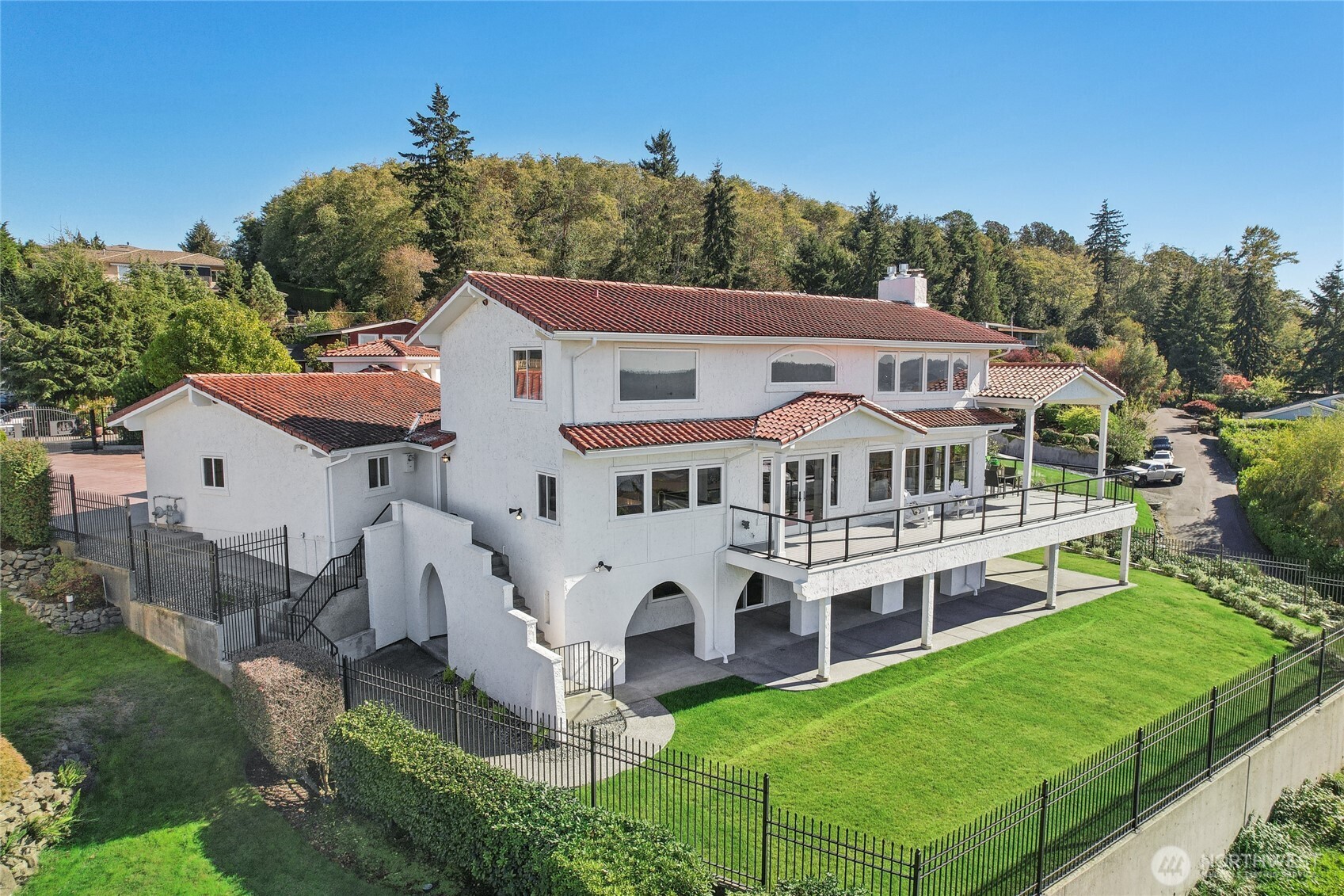 6106 Panorama Drive NE, Tacoma, WA 98422