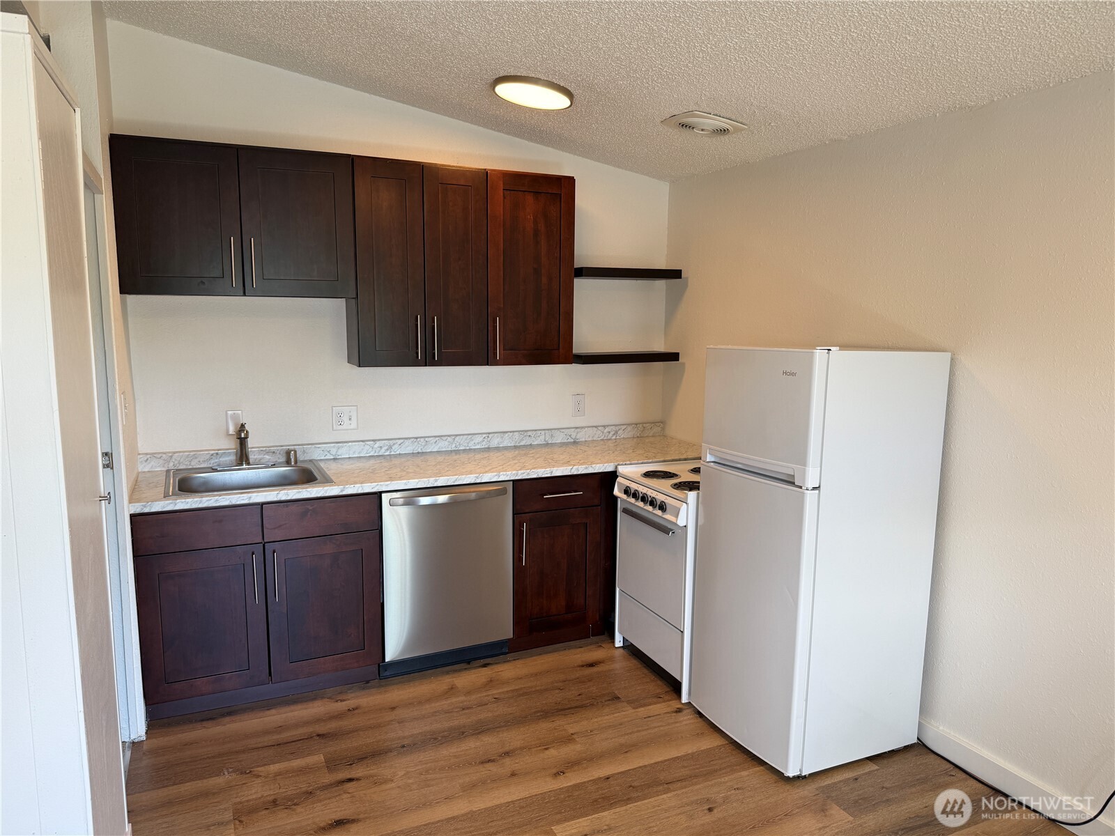 8755 Shore Place NW, Silverdale, WA 98383