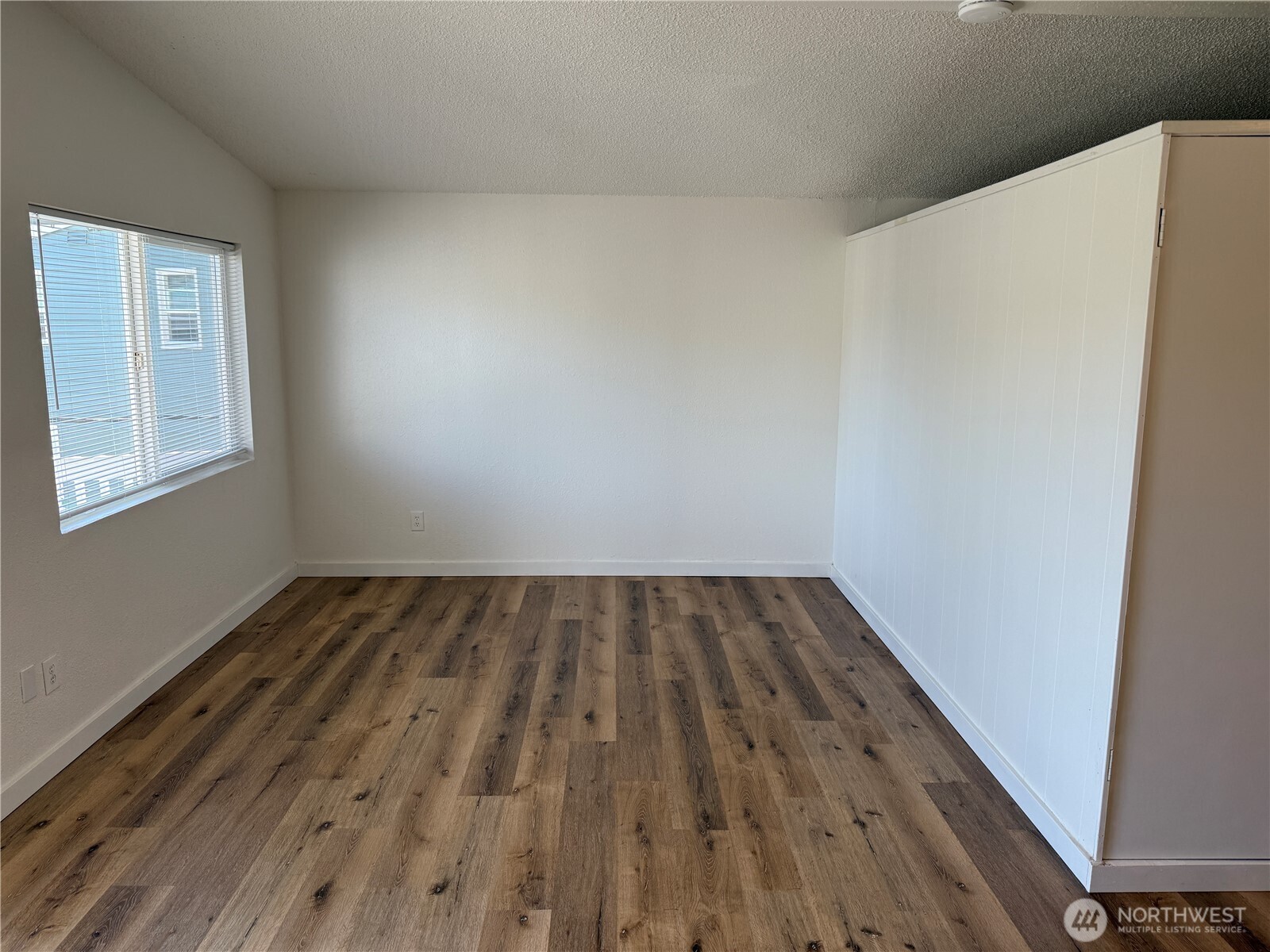 8755 Shore Place NW, Silverdale, WA 98383