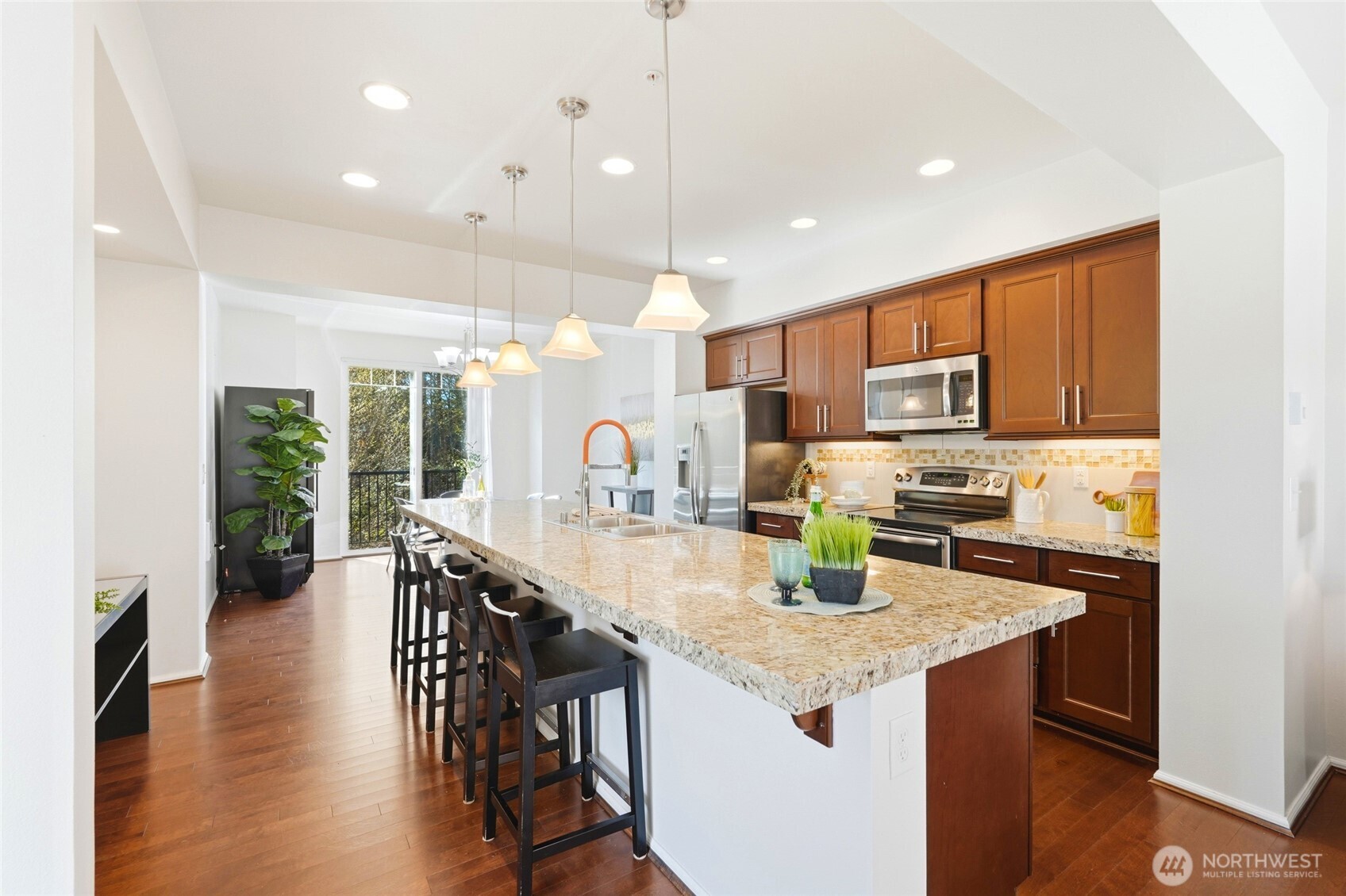 10175 156th Court NE #105, Redmond, WA 98052