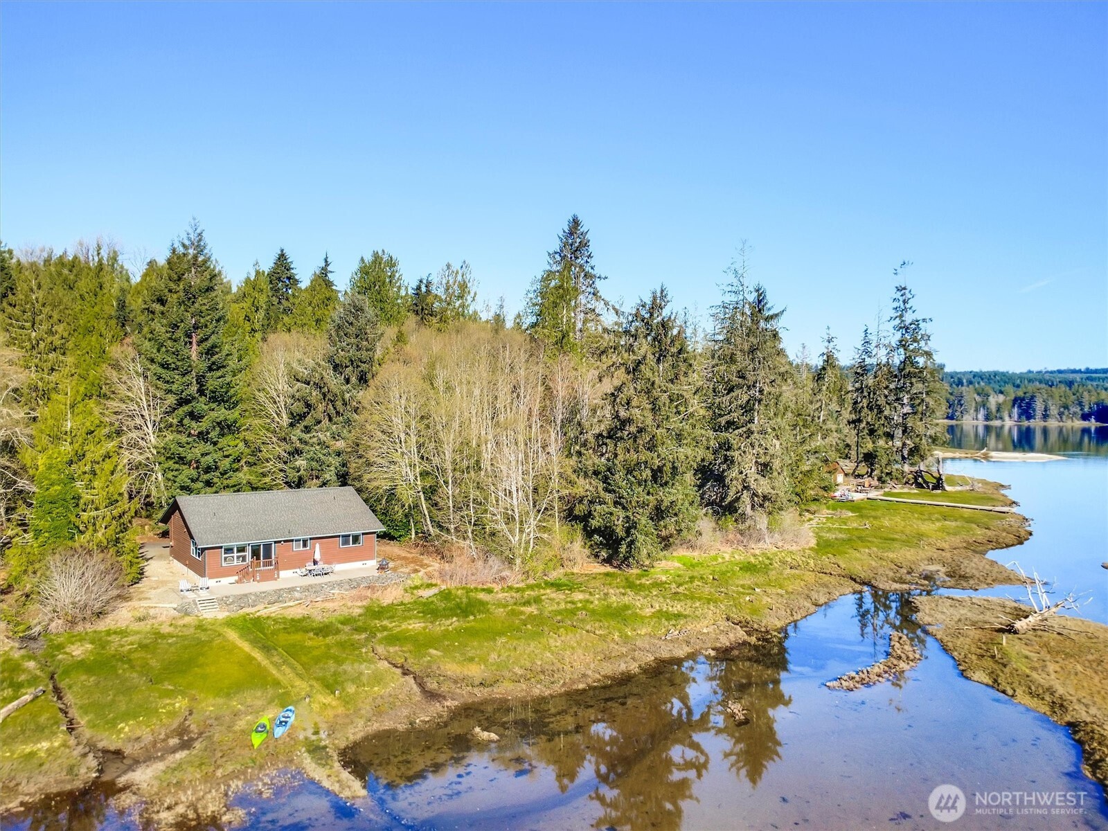 730 E North Bay Road , Allyn, WA 98524