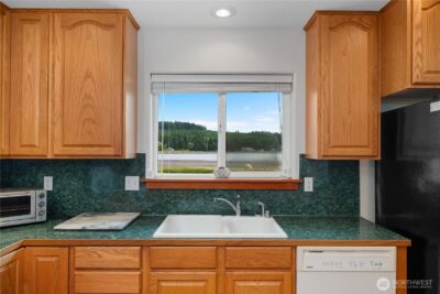 730 E North Bay Road , Allyn, WA 98524 - Photo 11