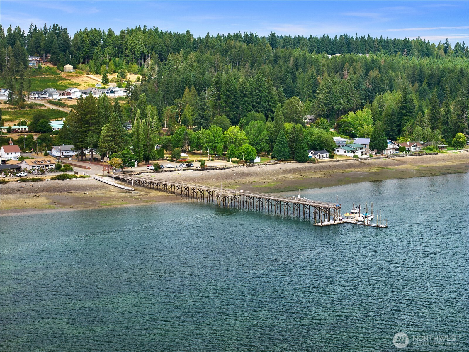 730 E North Bay Road , Allyn, WA 98524