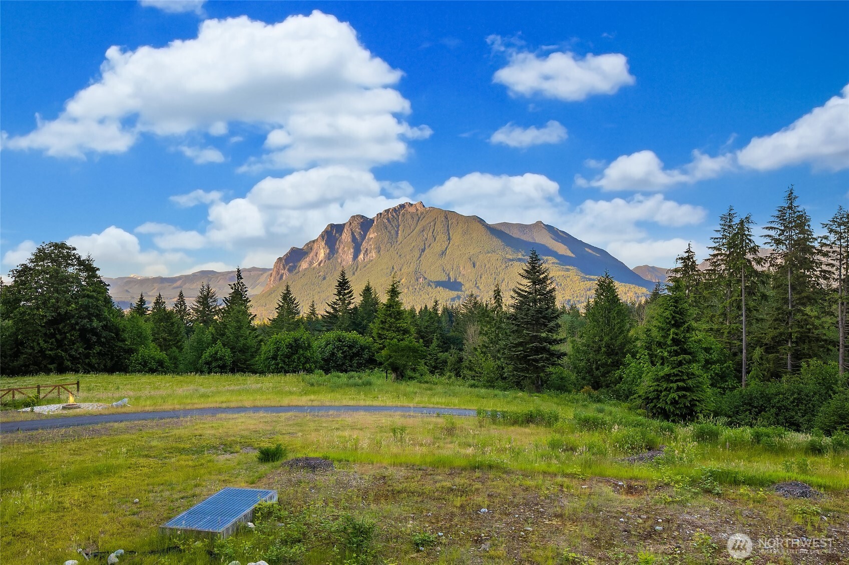 13945 409th Avenue SE, North Bend, WA 98045