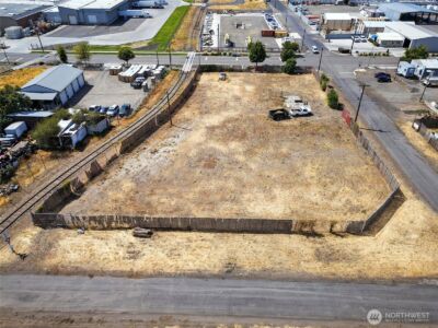 1042 N 13th Street , Walla Walla, WA 99362 - Photo 6