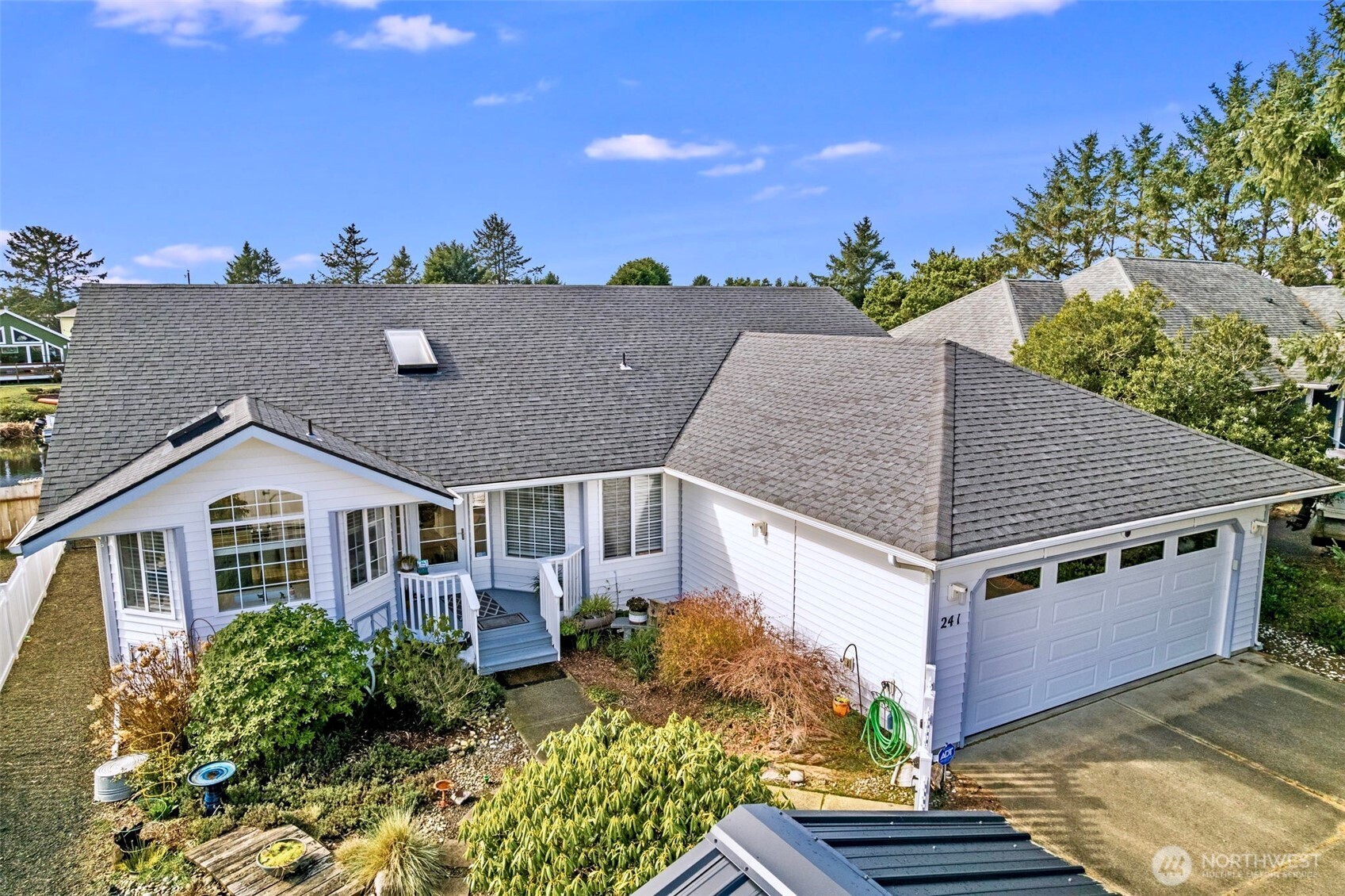 241 N Razor Clam Drive SW, Ocean Shores, WA 98569