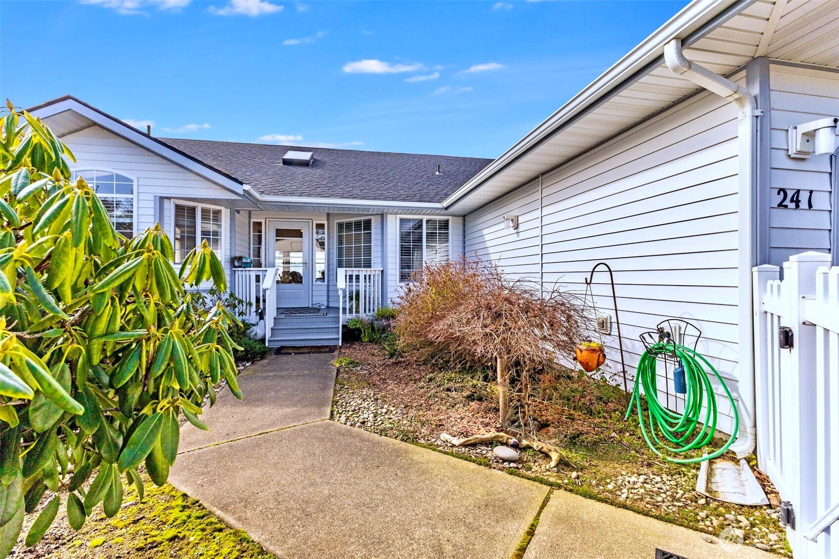 241 N Razor Clam Drive SW, Ocean Shores, WA 98569