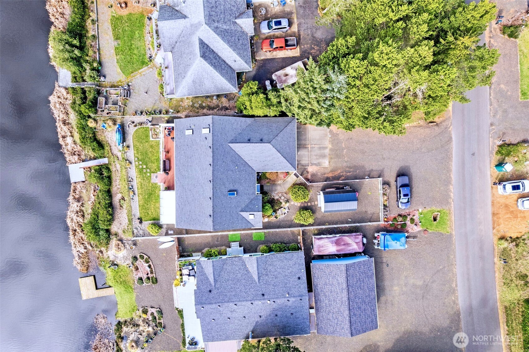 241 N Razor Clam Drive SW, Ocean Shores, WA 98569