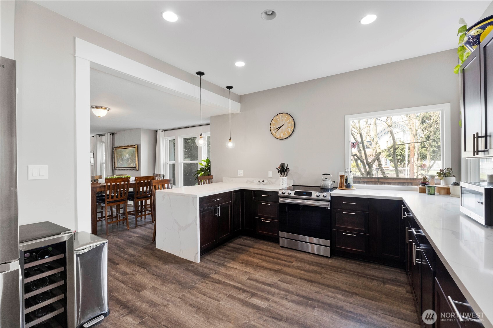 425 Valley Avenue E, Sumner, WA 98390