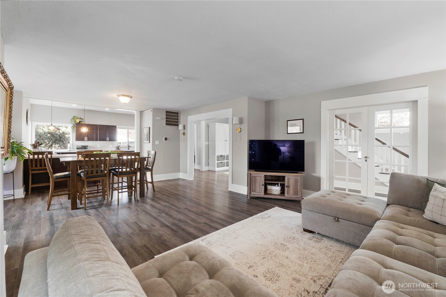 425 Valley Avenue E, Sumner, WA 98390