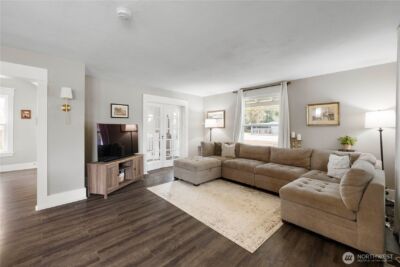 425 Valley Avenue E, Sumner, WA 98390 - Photo 9