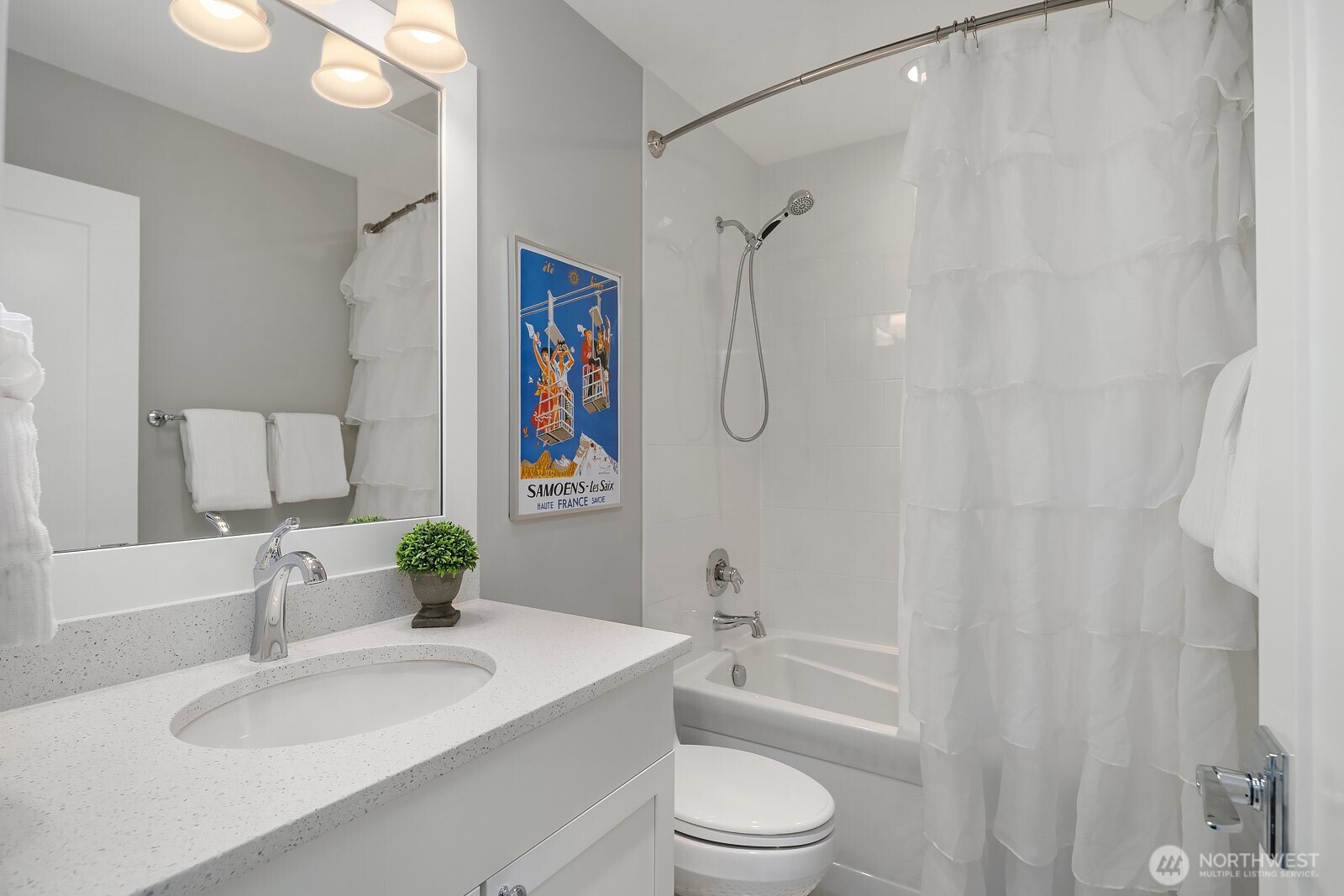 6302 105th Avenue NE, Kirkland, WA 98033