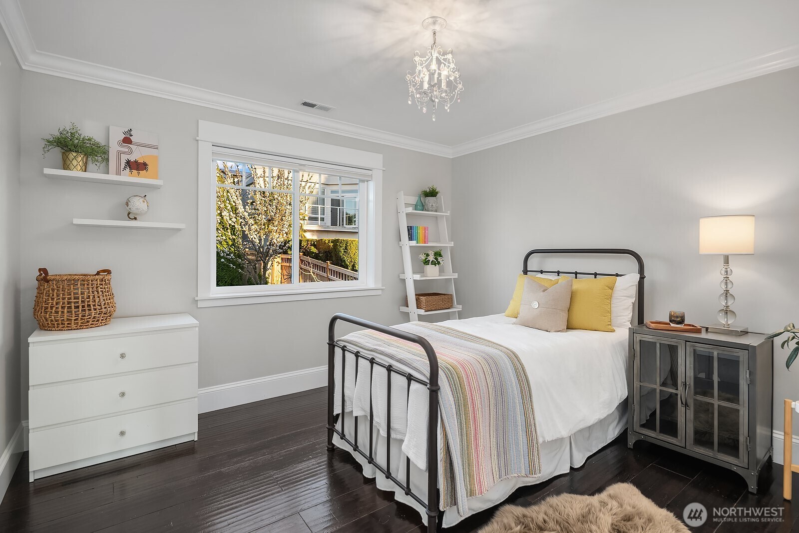 6302 105th Avenue NE, Kirkland, WA 98033