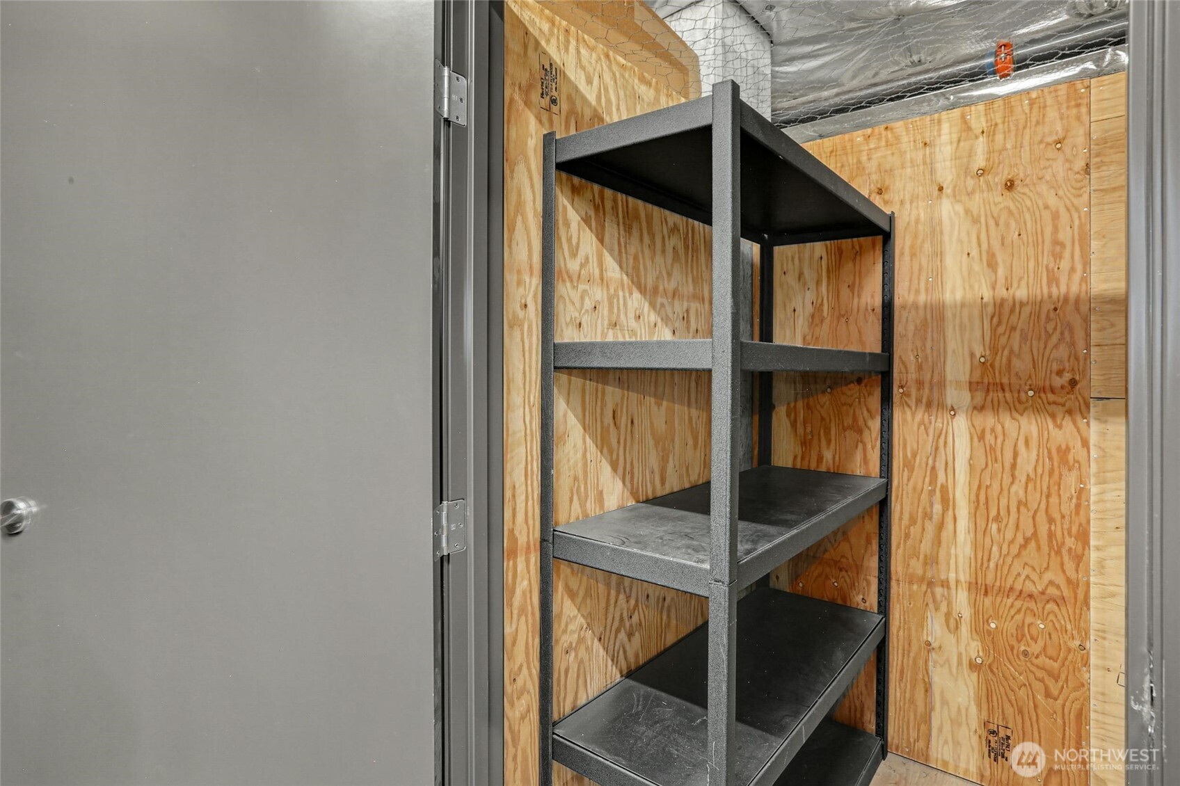 827 Hiawatha Place S #405, Seattle, WA 98144