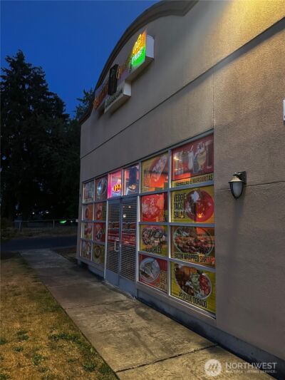 1148 72nd Street E, Tacoma, WA 98404 - Photo 2