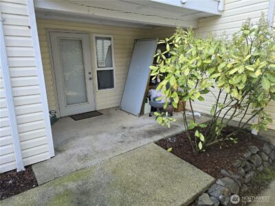 11002 SE Petrovitsky Road #F103, Renton, WA 98055-5627 - Photo 17
