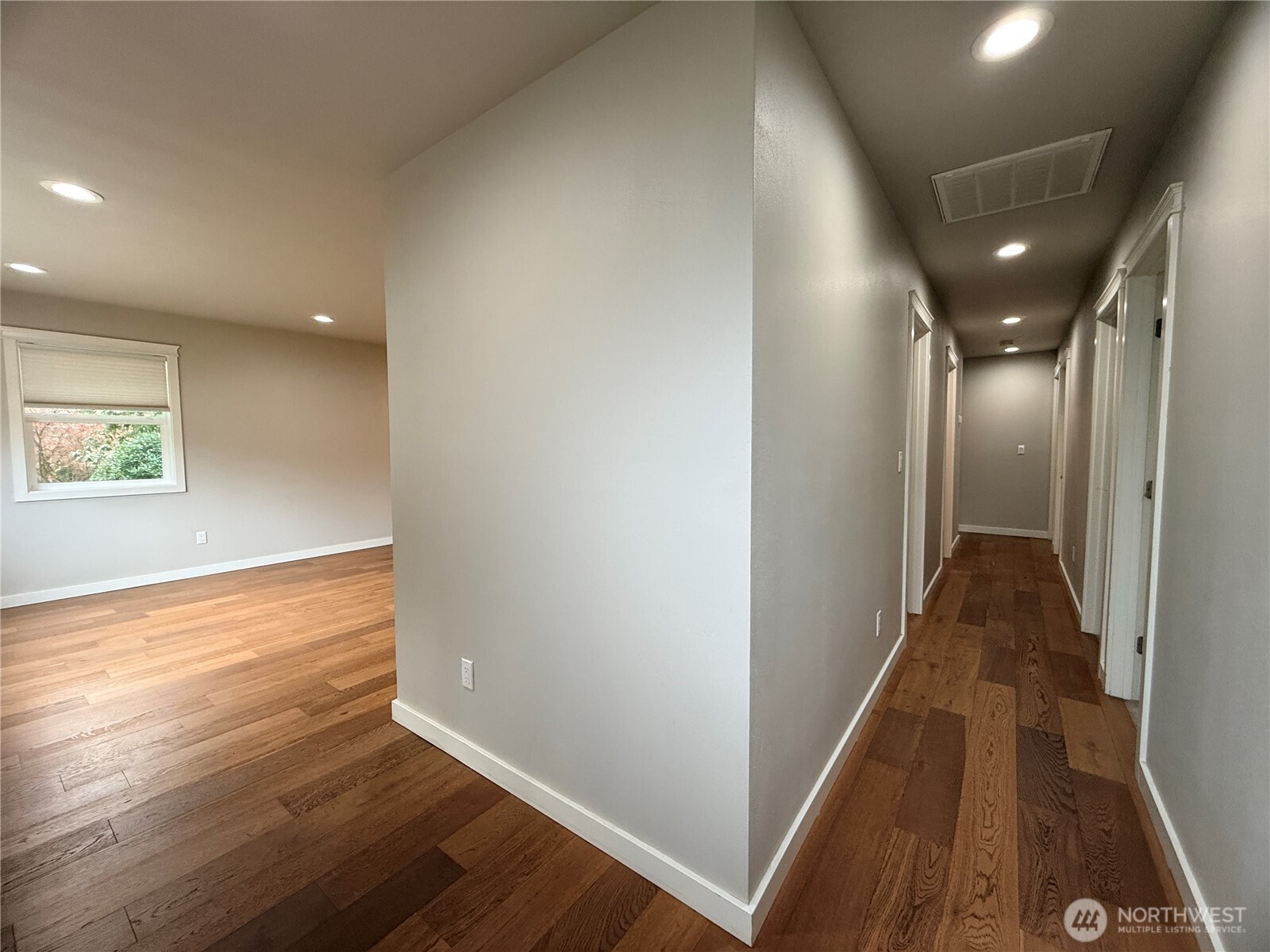 11837 32nd Avenue NE, Seattle, WA 98125