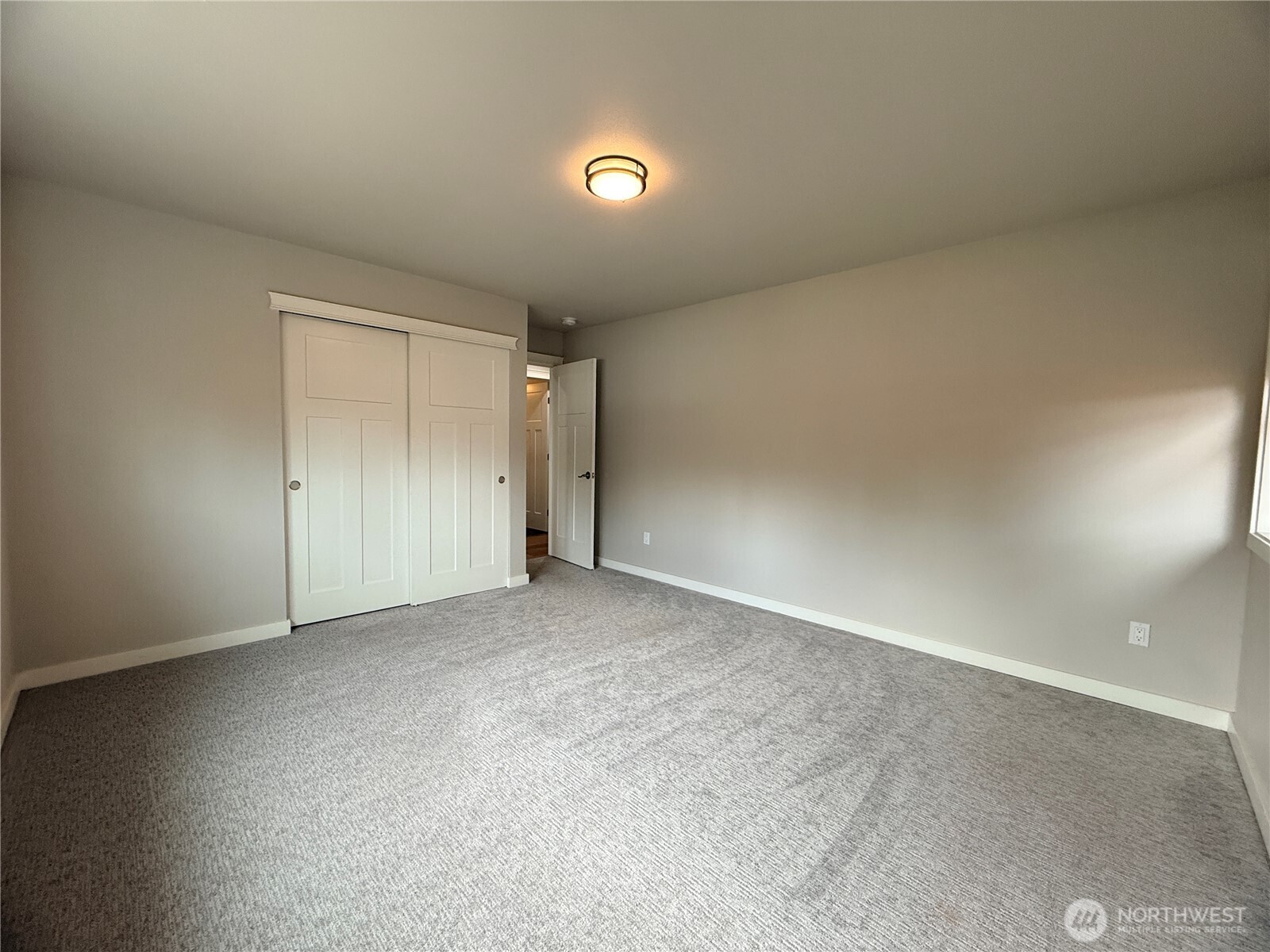 11837 32nd Avenue NE, Seattle, WA 98125