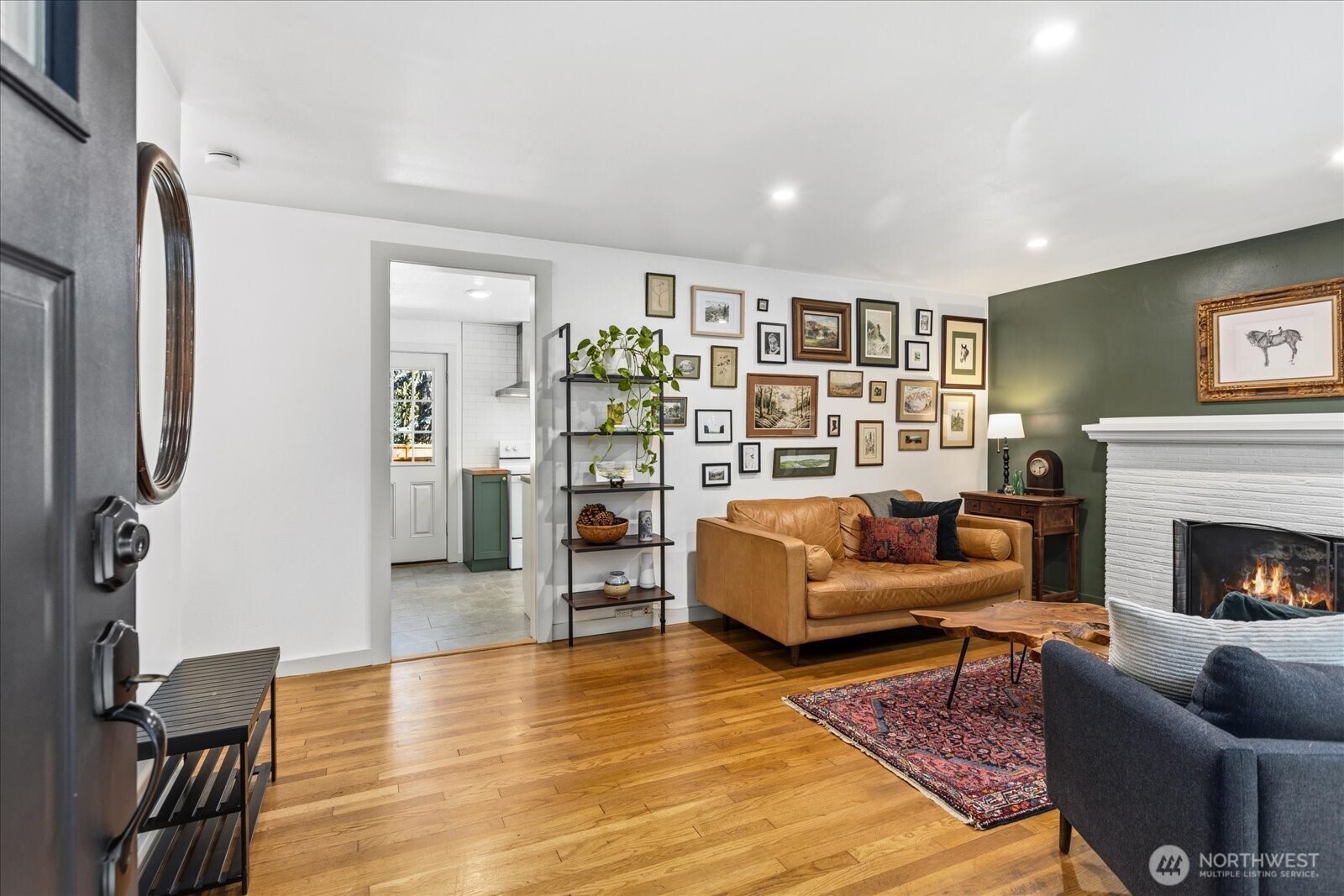 3008 NE 178th Street , Lake Forest Park, WA 98155