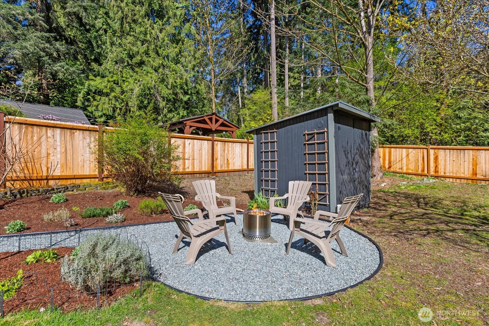 3008 NE 178th Street , Lake Forest Park, WA 98155