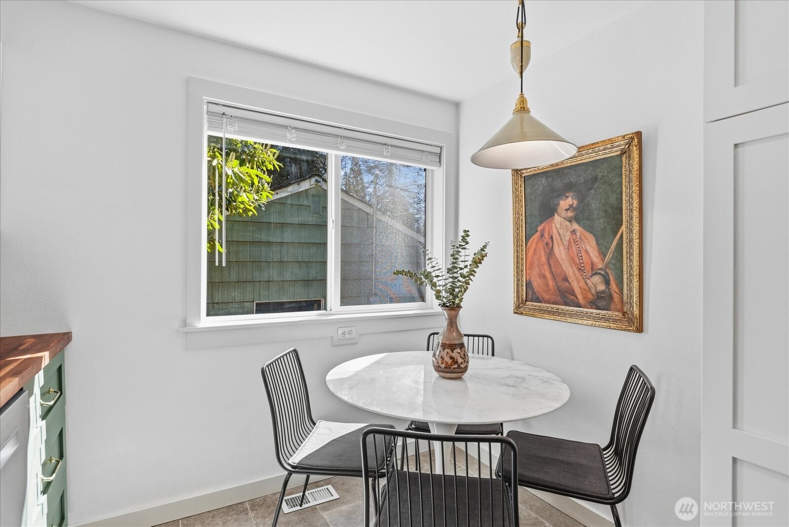 3008 NE 178th Street , Lake Forest Park, WA 98155