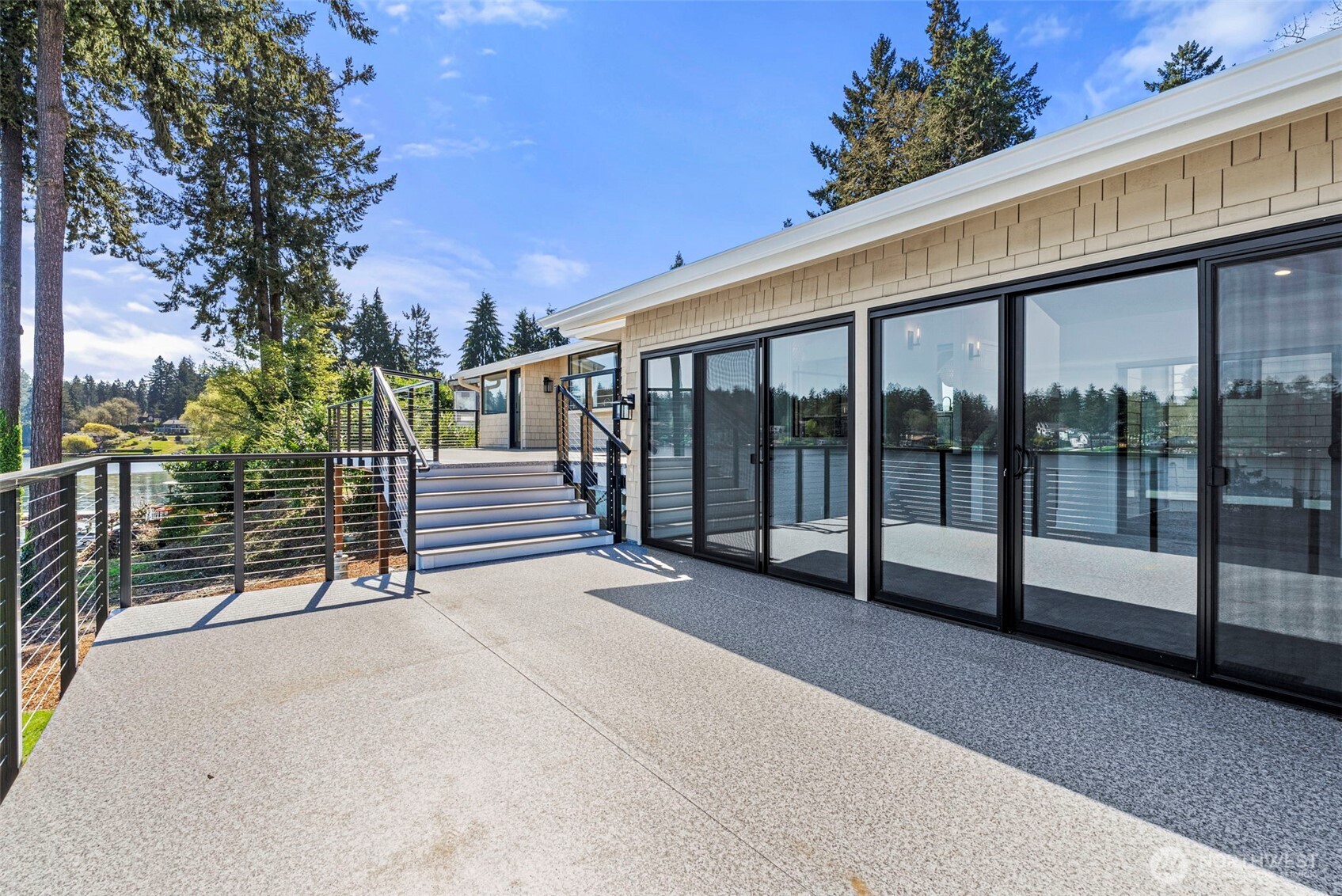 10901 Greendale Drive SW, Lakewood, WA 98498