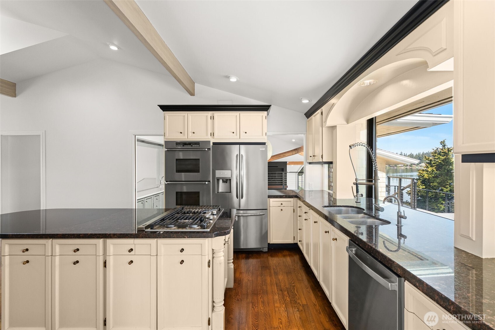 10901 Greendale Drive SW, Lakewood, WA 98498