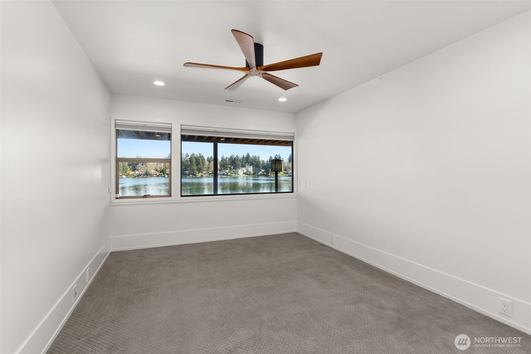 10901 Greendale Drive SW, Lakewood, WA 98498