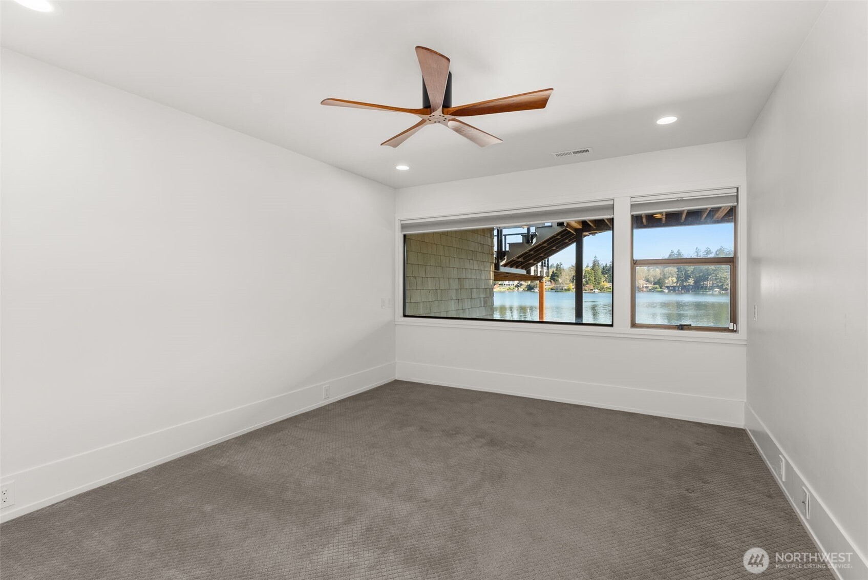 10901 Greendale Drive SW, Lakewood, WA 98498