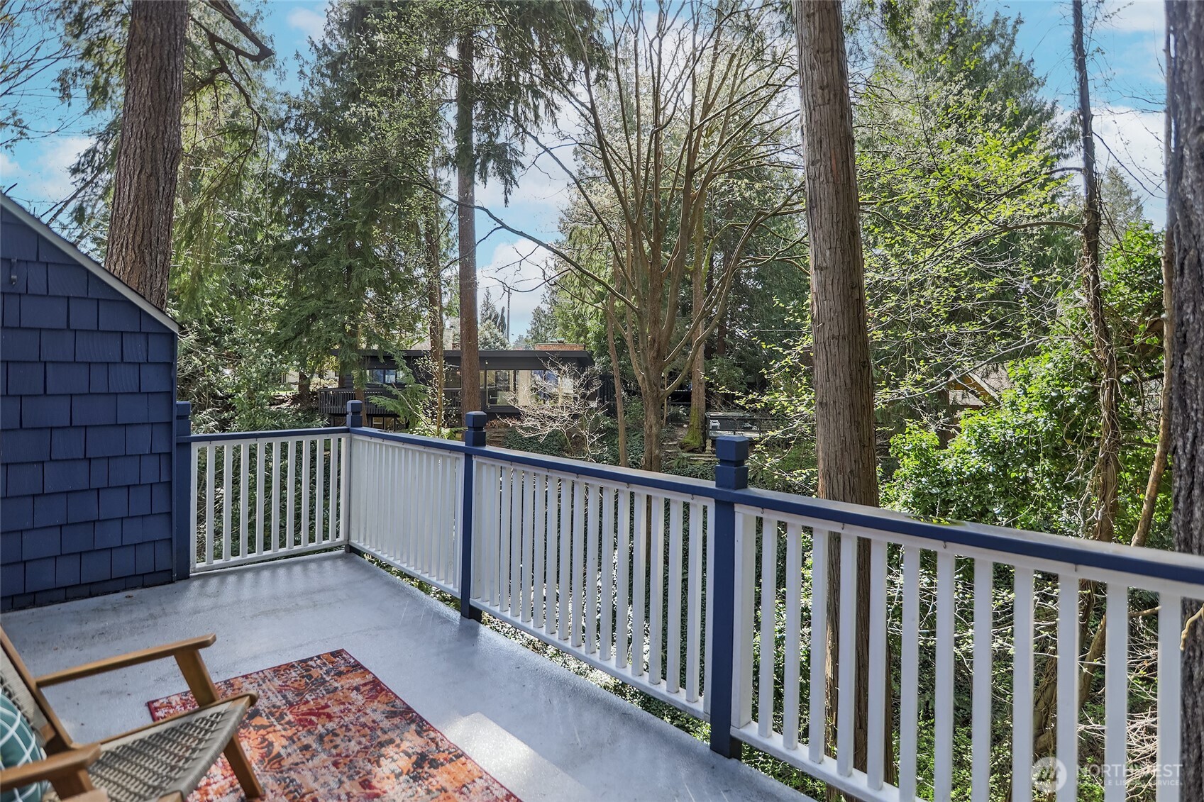9165 45th Avenue SW #6, Seattle, WA 98136-2673