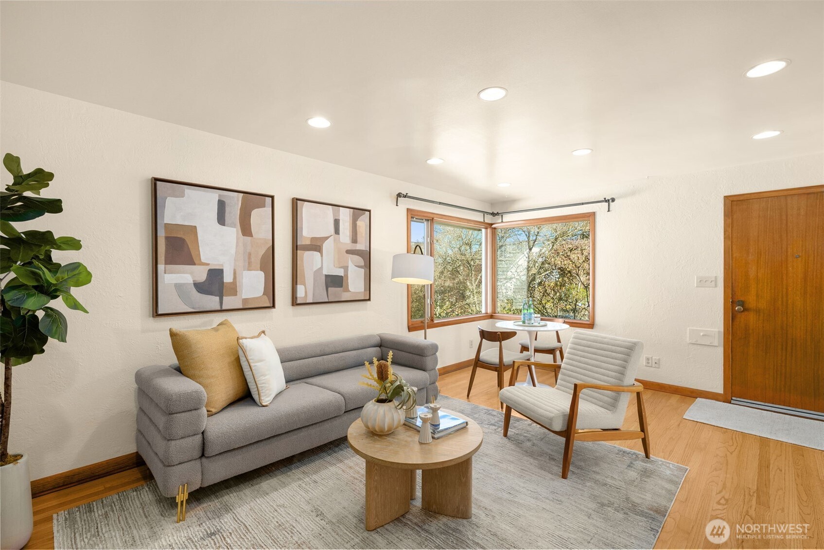 4333 32nd Avenue W, Seattle, WA 98199