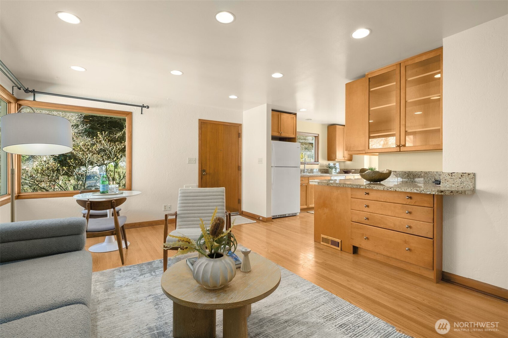 4333 32nd Avenue W, Seattle, WA 98199