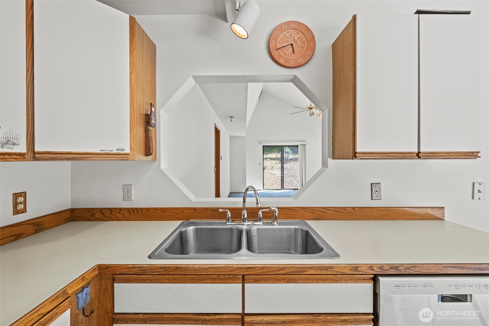 9585 Eagle Creek , Leavenworth, WA 98826