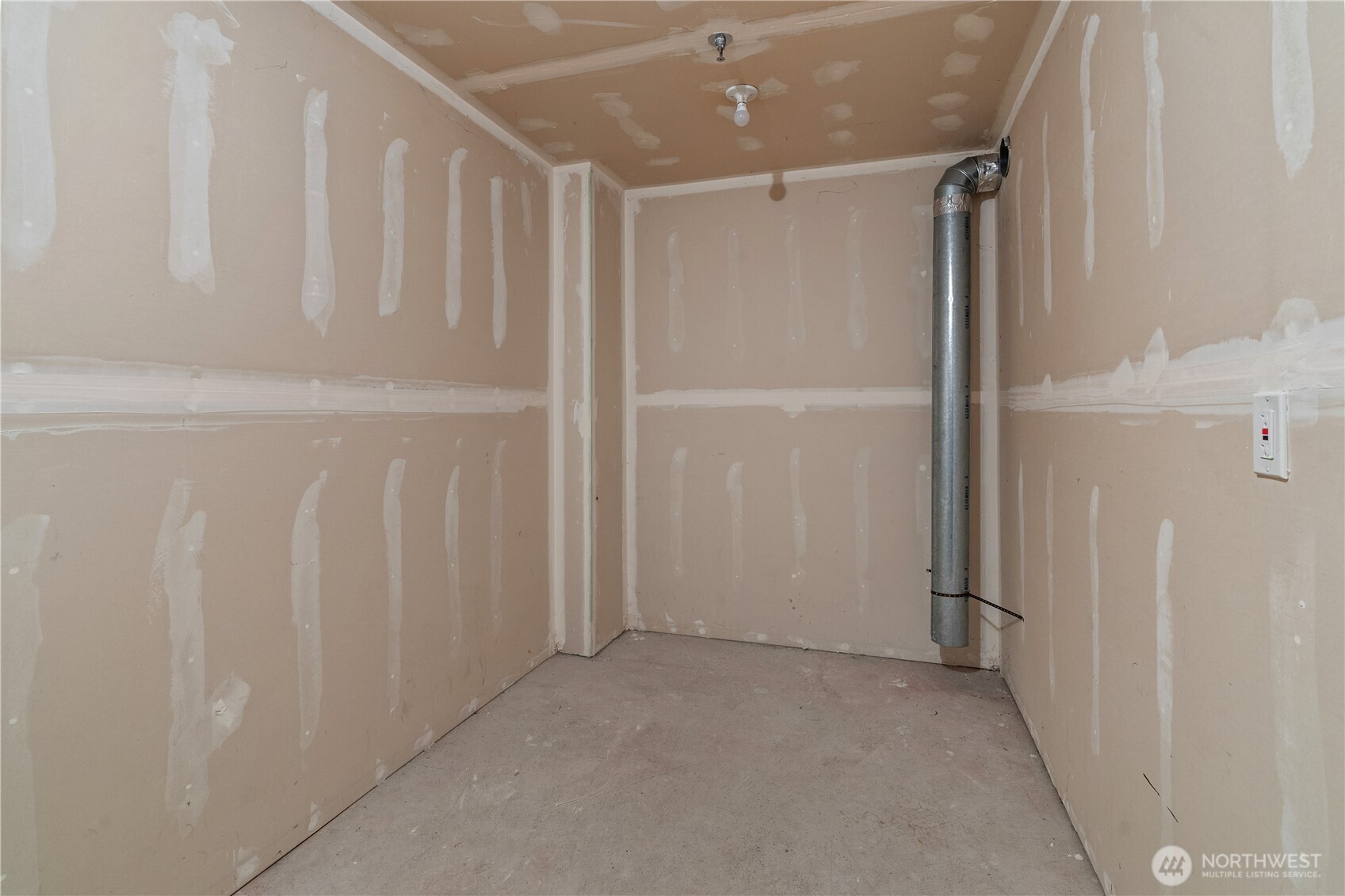 22029 39th Place S, Kent, WA 98032