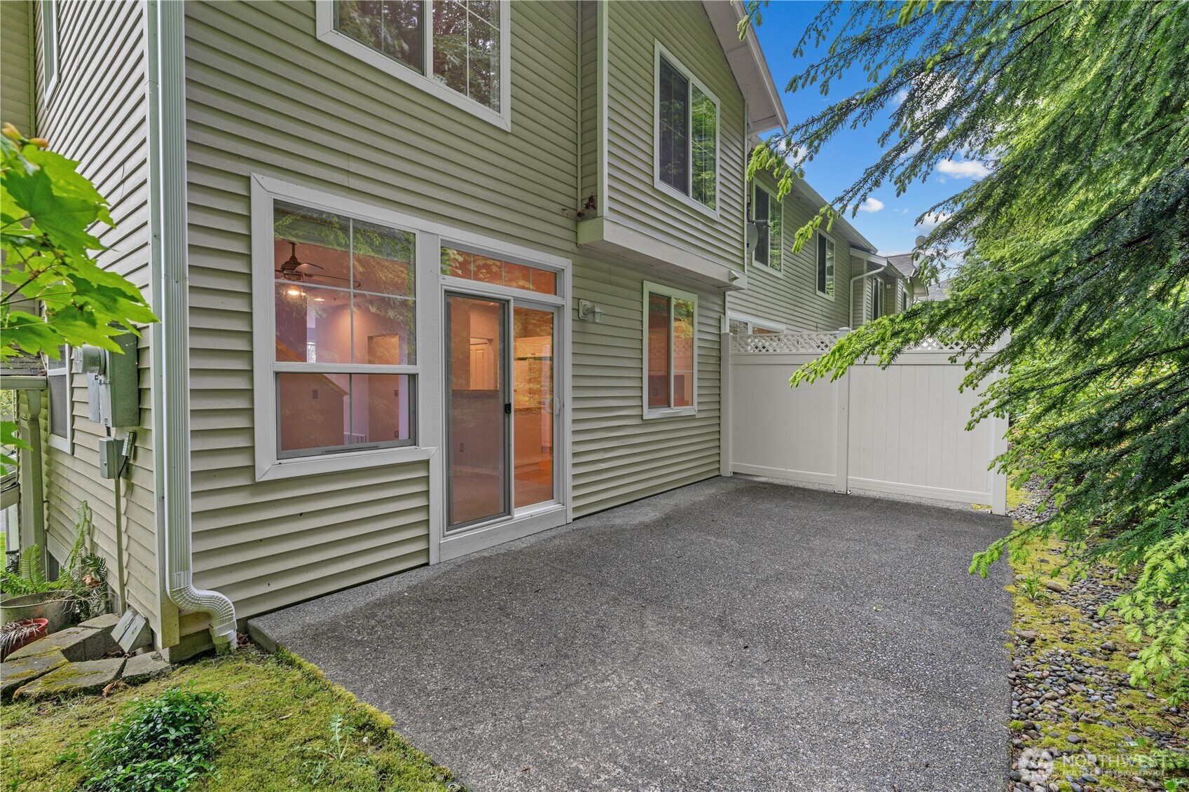 22029 39th Place S, Kent, WA 98032