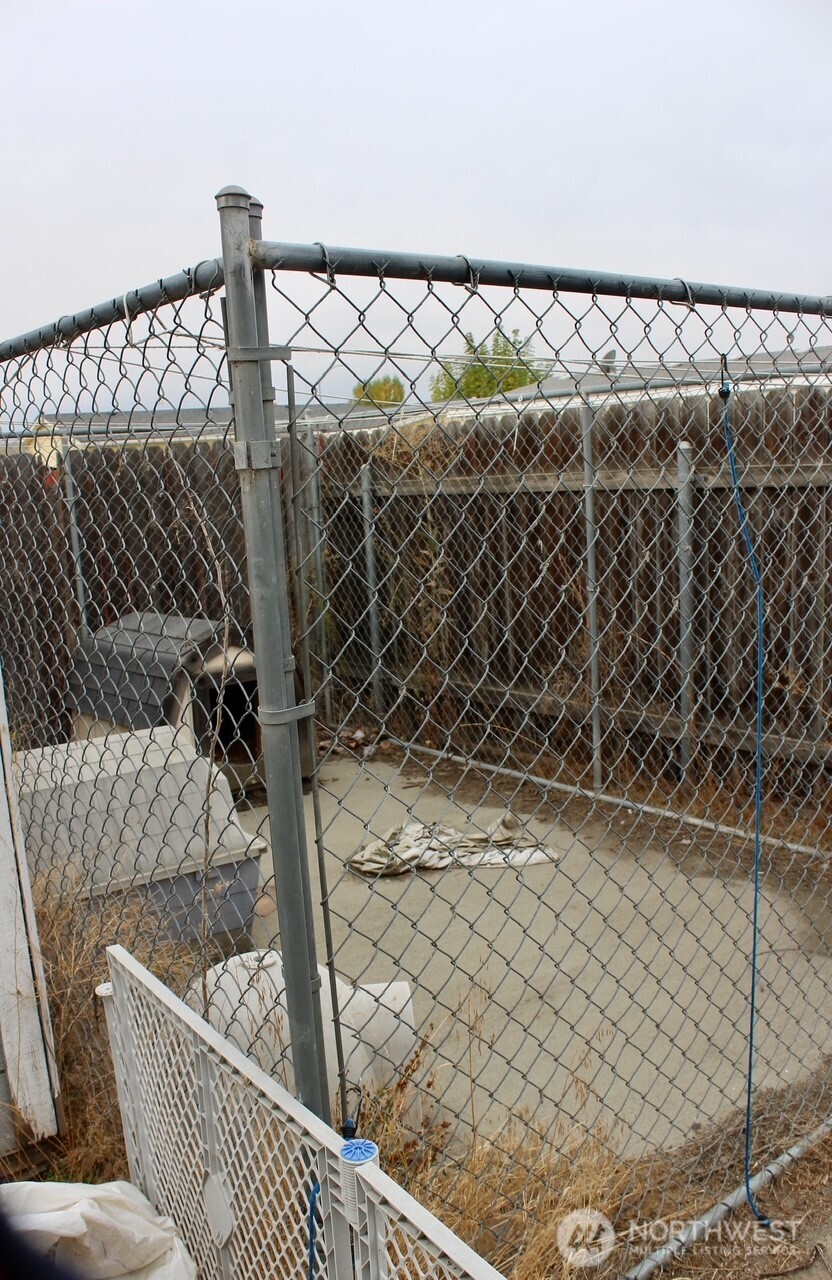 416 N Cedar Avenue , Pasco, WA 99301