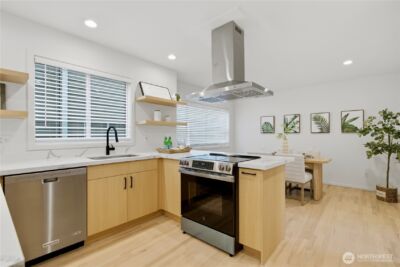 11229 NE 106th Place , Kirkland, WA 98033 - Photo 8